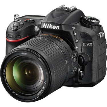 Nikon D7200 DSLR With 18-140 VR Lens - Open Box