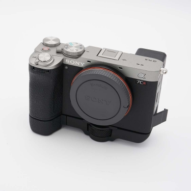 Sony A7CR Camera Body (LN) (Silver) Used