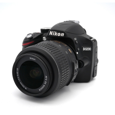 Nikon D3200 DSLR Camera with AF-S 18-55mm F3.5-5.6G DX VR Lens (EX) Used