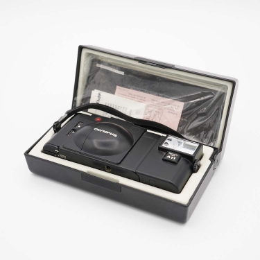 Olympus XA2 35mm Film Camera with A11 Flash (BGN) Used