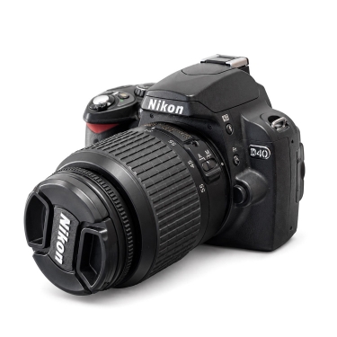 Nikon D40 with 18-55mm F3.5-5.6G AF-S DX Used DSLR Camera