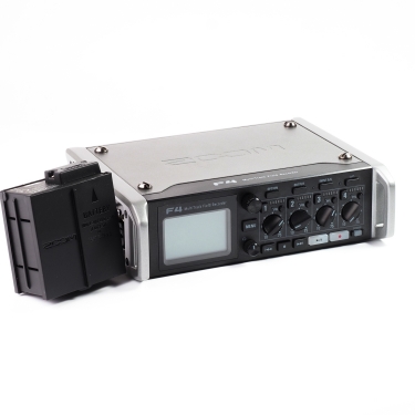 Zoom F4 Field Recorder W/ BCF-8 AA Case (LN-) Used