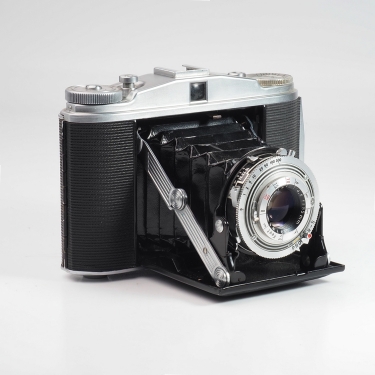 Ventura Delux 66 (As-Is) Used Film Camera