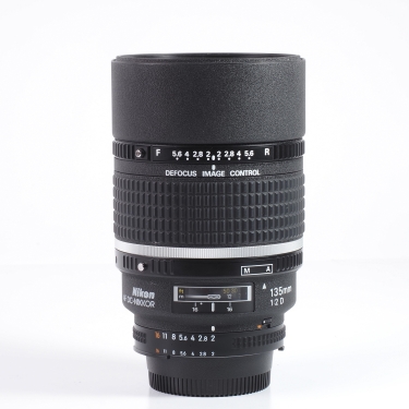 N/AF Nikon DC-Nikkor 135mm F2 D (BGN) Used