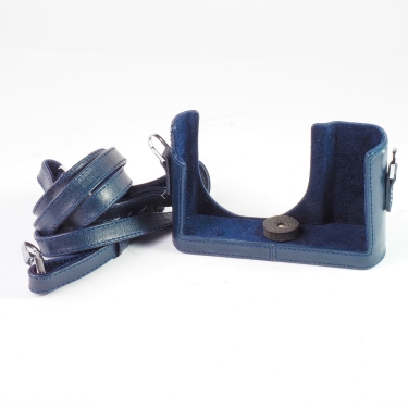 Leica Protector C-Lux (18849)(Blue)(LN-) Used