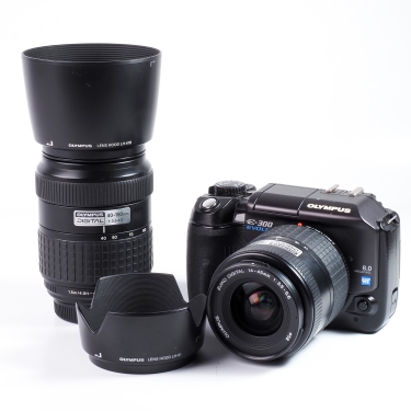 Olympus Evolt E-300 DSLR Camera with 14-45mm F3.5-5.6 & 40-150mm F3.5-4.5 Lenses (BGN) Used