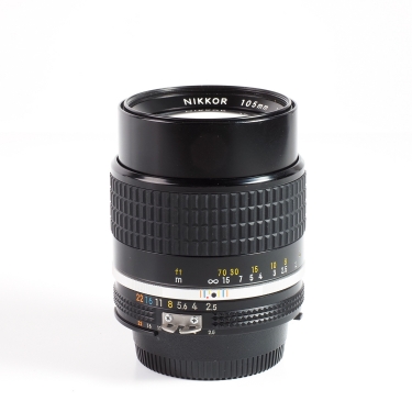 N/AIS Nikon Nikkor 105mm F2.5 (EX) Used