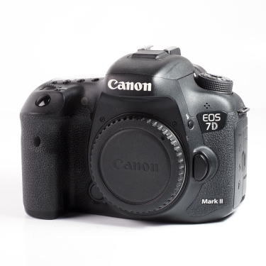 Canon EOS 7D II DSLR Camera Body (SC 22412)(EX) used