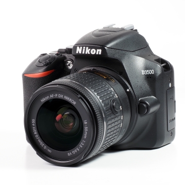 Nikon D3500 + 18-55mm f3.5-5.6 G VR (B: LN-, L: BGN)(SC-181) used