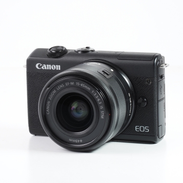 Canon EOS M200 Camera with 15-45mm f3.5-6.3 IS Lens (EX) used