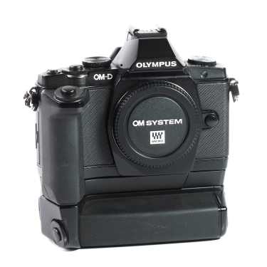 Olympus OM-D E-M5 + HLD-6G Grip (SC 6790) used