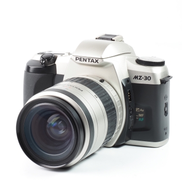 Pentax MZ-30 + 28-80mm f3.5-5.6 FA (EX) used