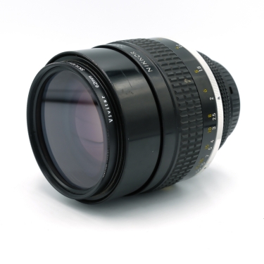 Nikon NIKKOR AI-S 105mm F1.8 Used Lens