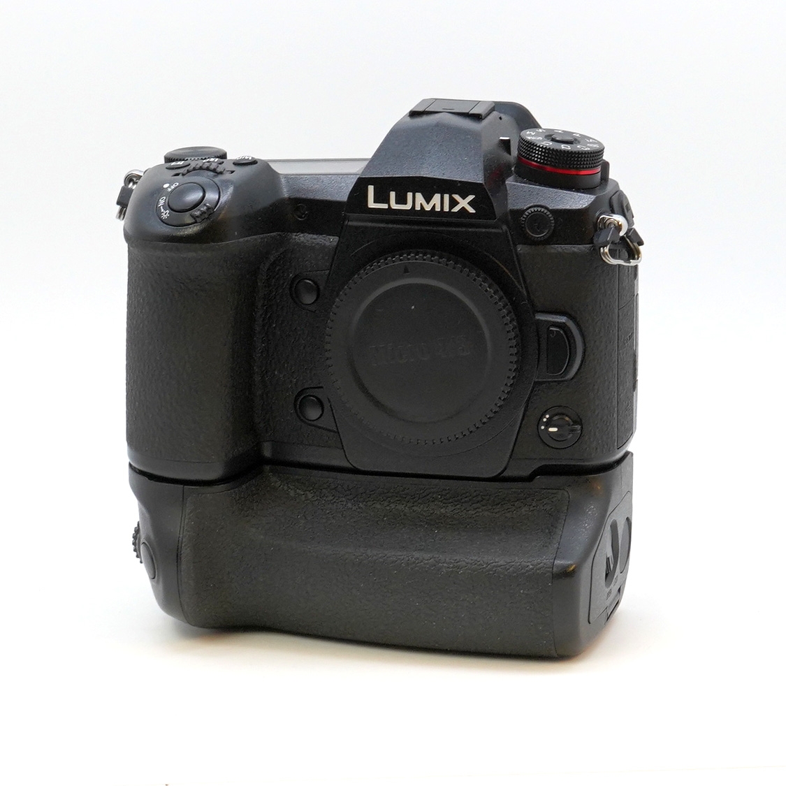Panasonic G9 Camera Body with Promaster Battery Grip (EX) Used