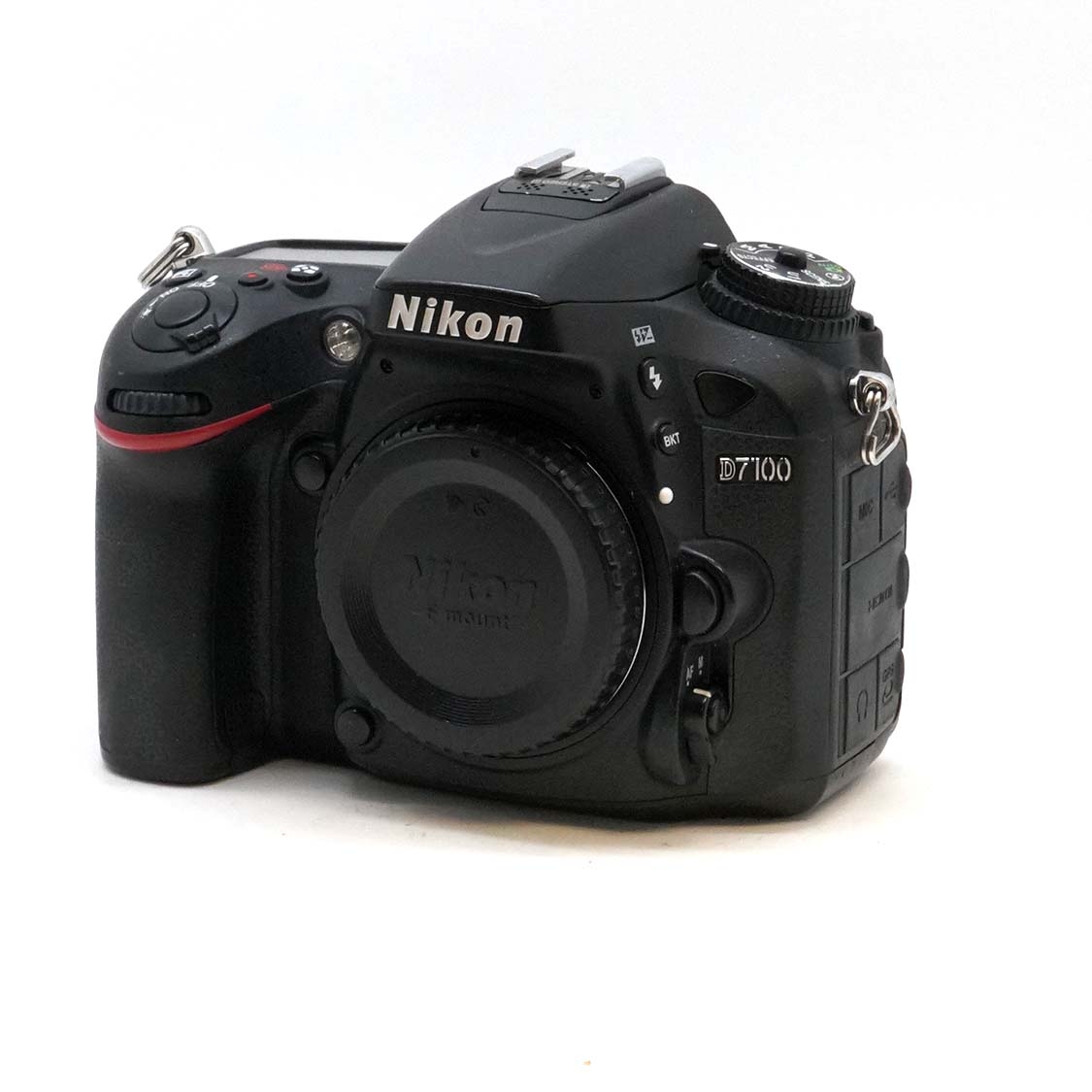 Nikon D7100 DSLR Camera Body (SC 115695) (As-Is - Very Worn) Used
