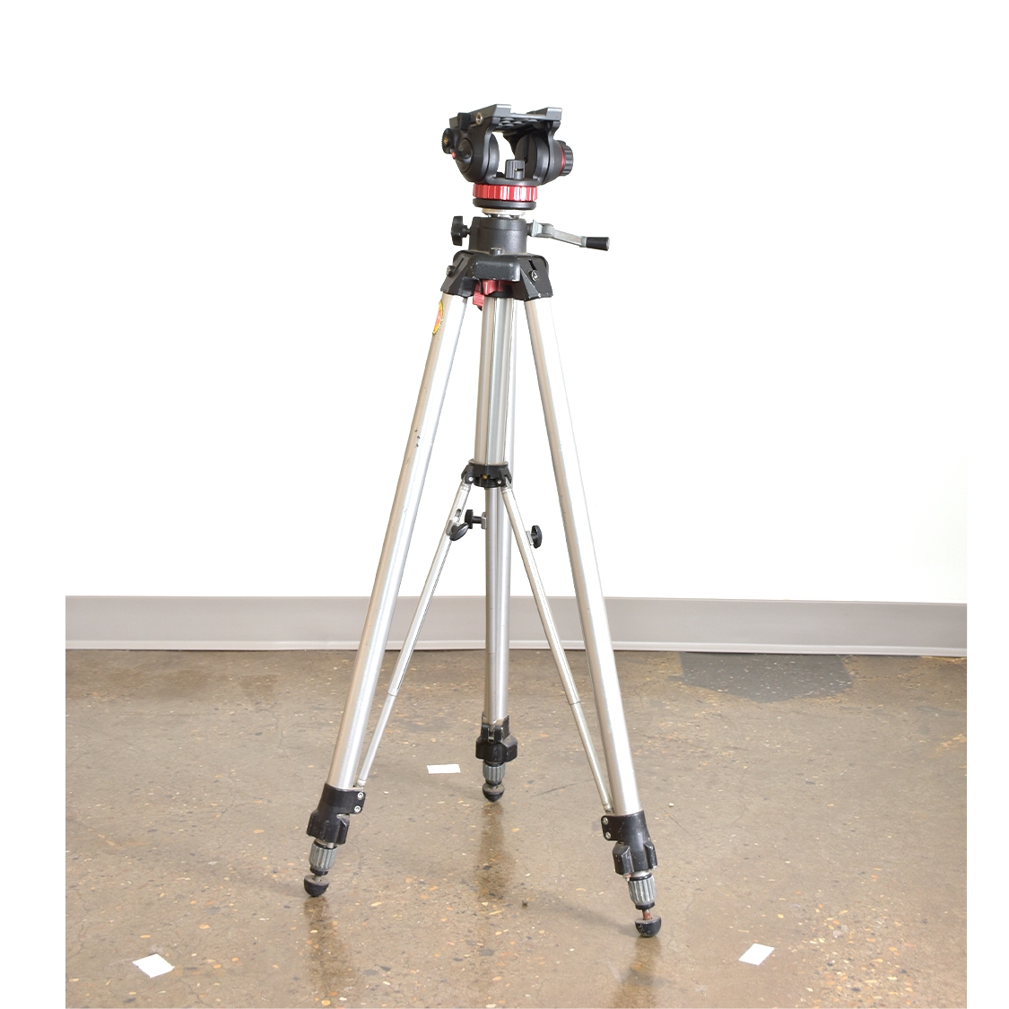 Manfrotto 058 Tripod with MVH502AH Video Head (BGN) Used