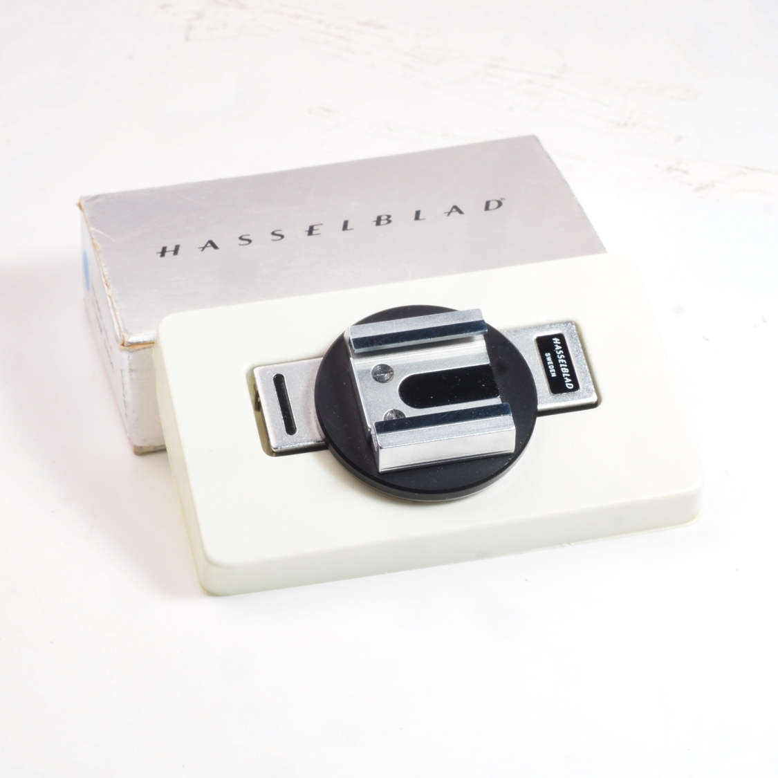 Hasselblad Adjustable Flash Shoe (43125) (LN-) Used