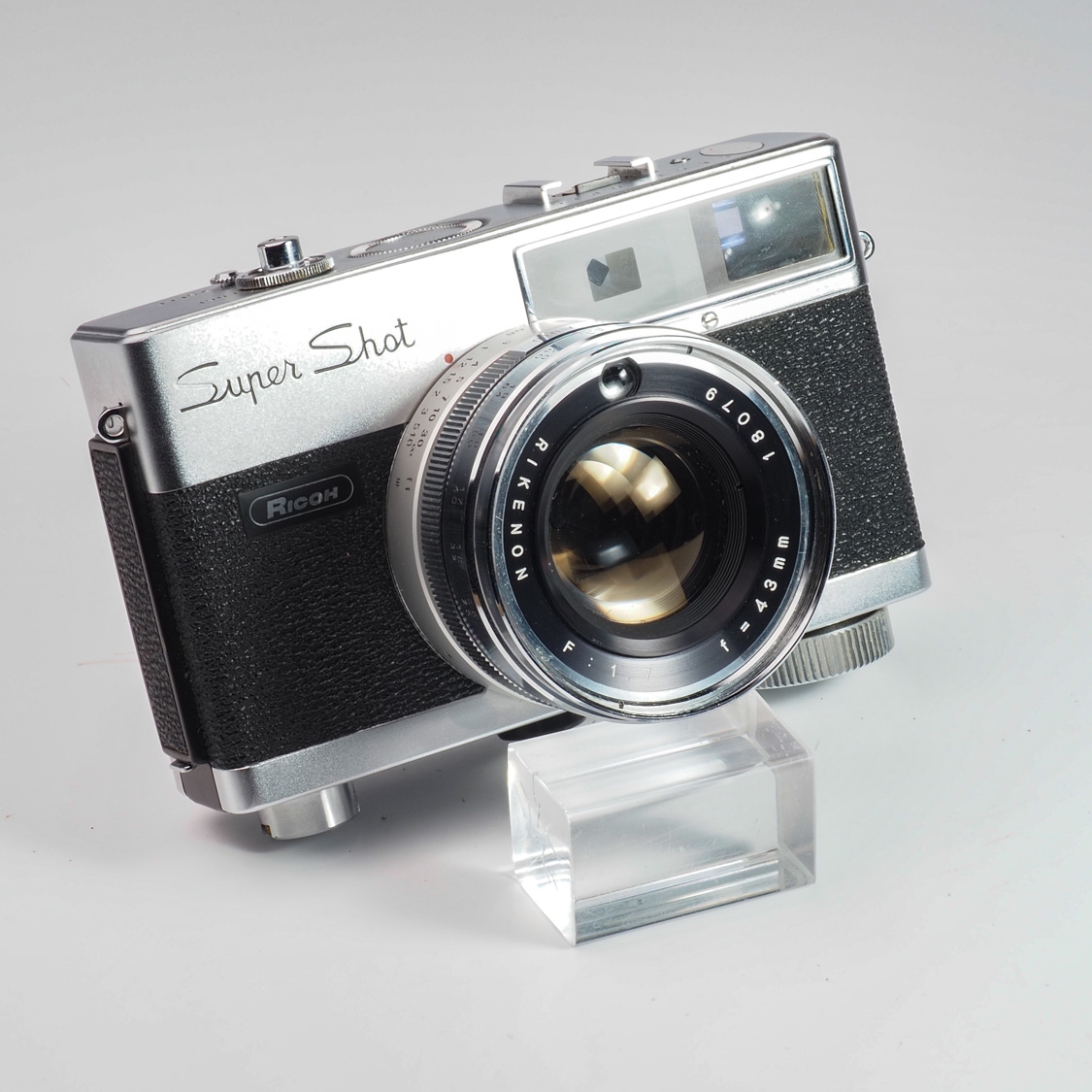 Ricoh Super Shot 35mm Film Camera (As-Is) Used