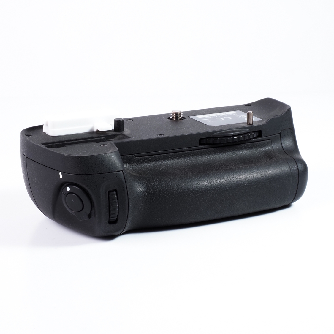 Nikon MB-D14 Battery Grip (D600, D610)(LN-) Used