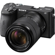 Sony A6600 Camera with 18-135mm Lens