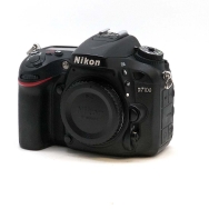Nikon D7100 DSLR Camera Body (SC 115695) (As-Is - Very Worn) Used
