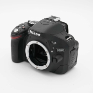 Nikon D5200 DSLR Camera Body (EX) Used
