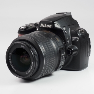 Nikon D40X DSLR Camera w/ 18-55mm F3.5-5.6 G Lens (BGN) Used