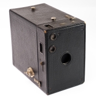 Kodak No. 2A Brownie Model B Box Camera (BGN) Used