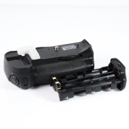 Nikon MB-D10 Battery Grip w/MS-D10EN & MS-D10 (D300S/D700)(EX+) used