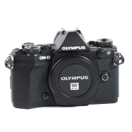 Olympus OM-D E-M5II (SC 1486) BGN used