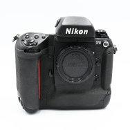 Nikon F5 35mm Film SLR Camera Body (BGN) Used