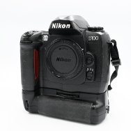 Nikon D100 DSLR Camera Body (BGN) Used